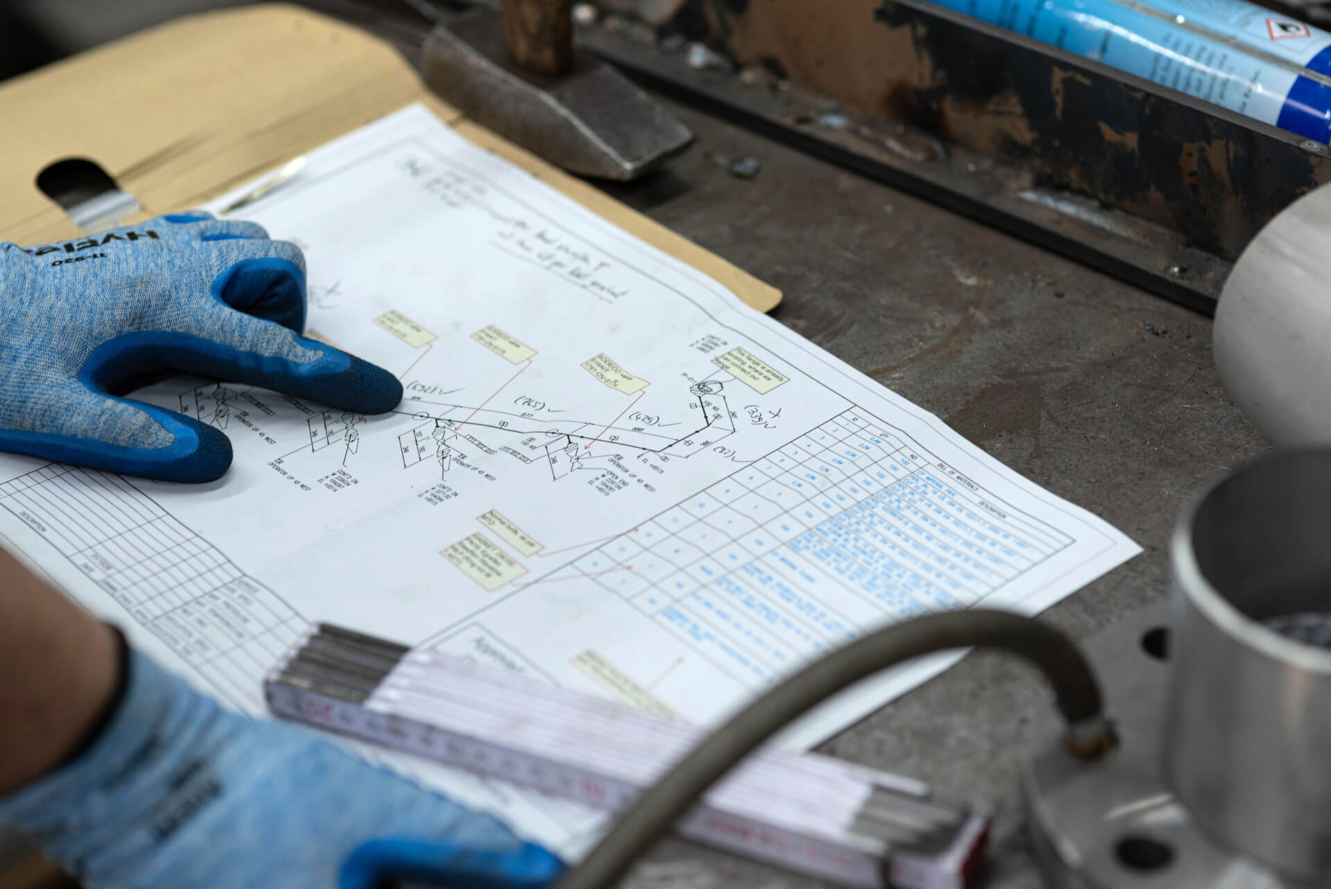 alkenbrecher-und-preuss-projektplanung-7132 alkenbrecher & preuss, Rohrleitungsbau, Stahlbau und Behälterbau – Blick in einen Bauplan